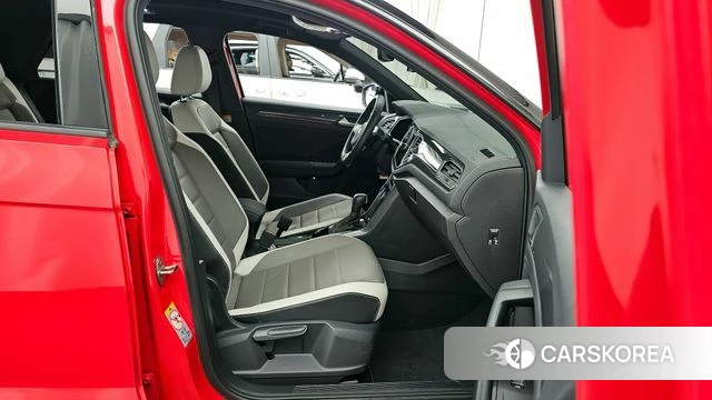 Volkswagen T-Roc 2022 Красный из Кореи, фото 2