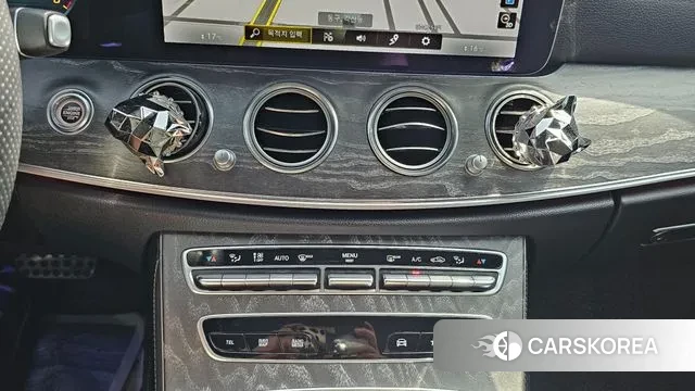 Mercedes-Benz E-Class W213 2021 Черный из Кореи, фото 2