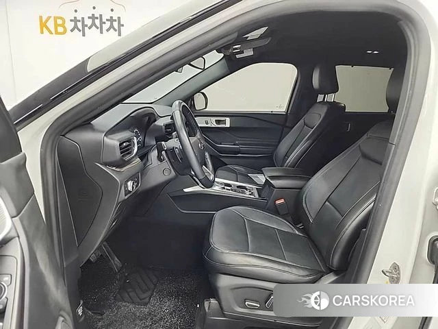 Ford Explorer 6th Generation 2019 Белый из Кореи, фото 2