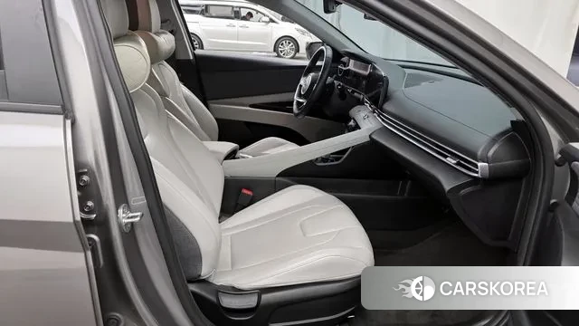 Hyundai Avante (CN7) 2020 Серебристо-серый из Кореи, фото 2