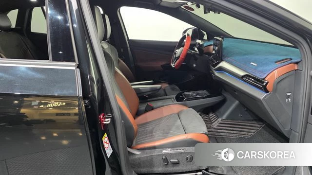 Volkswagen ID.4 2023 Черный из Кореи, фото 2