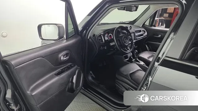 Jeep Renegade 2019 Черный из Кореи, фото 2