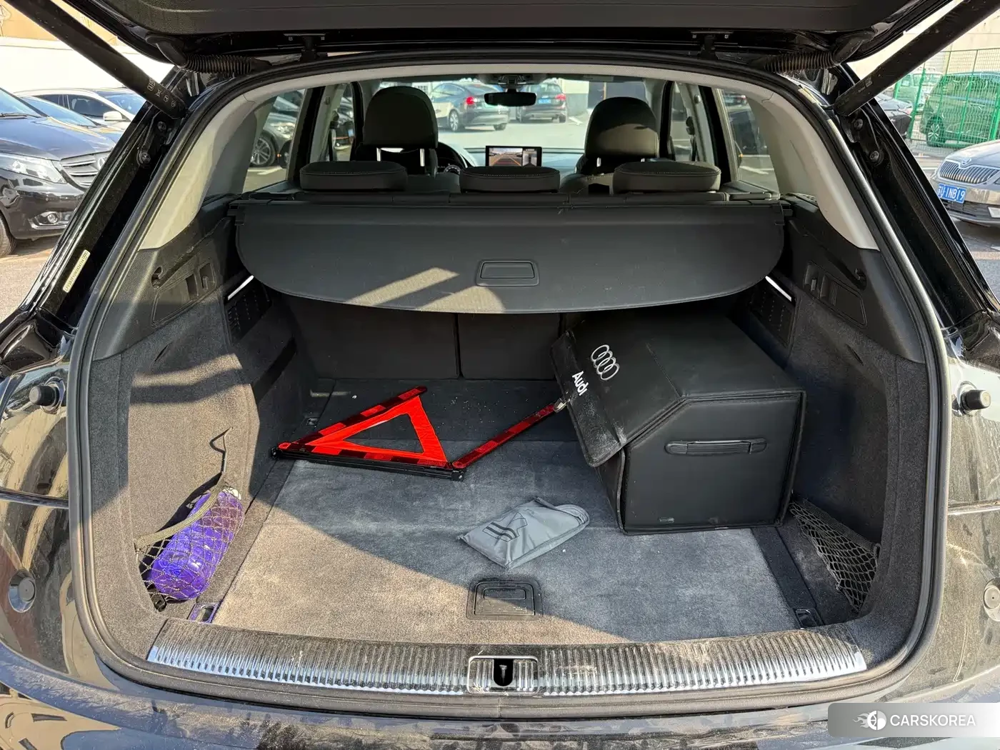 Audi Q5L 2021 Черный из Китая, фото 3
