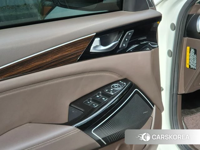 Kia Come New K7 2018 Белый из Кореи, фото 2