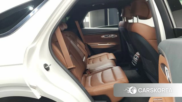 Genesis GV70 2022 Белый из Кореи, фото 2