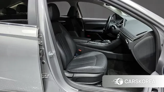 Hyundai Sonata (DN8) 2020 Серебристо-серый из Кореи, фото 2