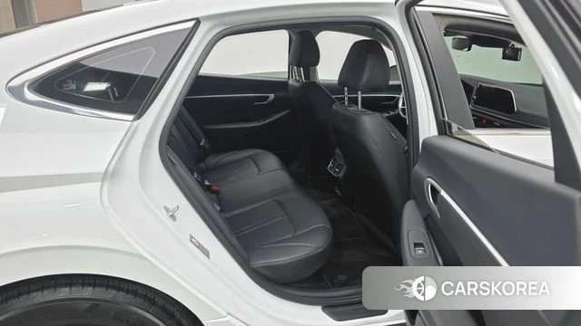 Hyundai Sonata Hybrid (DN8) 2022 Белый из Кореи, фото 2