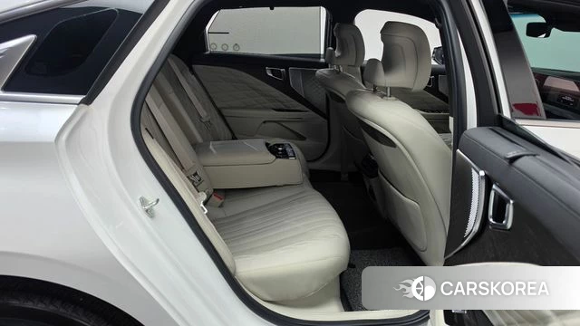 Kia K8 Hybrid 2023 Белый из Кореи, фото 2