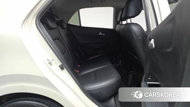 Kia Morning Urban (JA) 2022 Жемчужный цвет из Кореи, фото 2