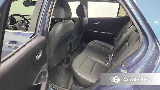 Kia Stonic 2019 Синий из Кореи, фото 2