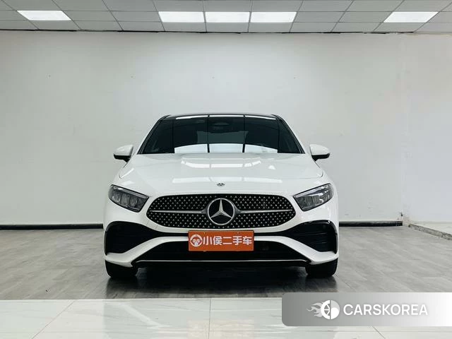 Mercedes-Benz Class A 2024 Белый из Китая, фото 2