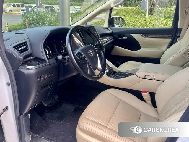 Toyota Elfa 2021 Белый из Китая, фото 2