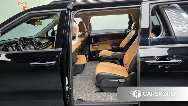 Kia Carnival 4th generation 2022 Черный из Кореи, фото 2