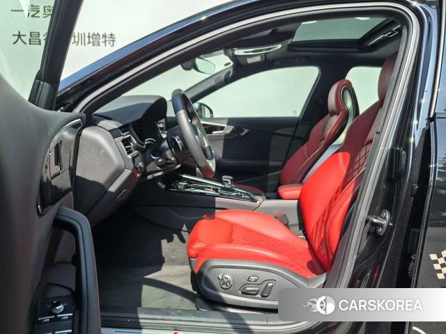 Audi S4 2025 Черный из Китая, фото 2