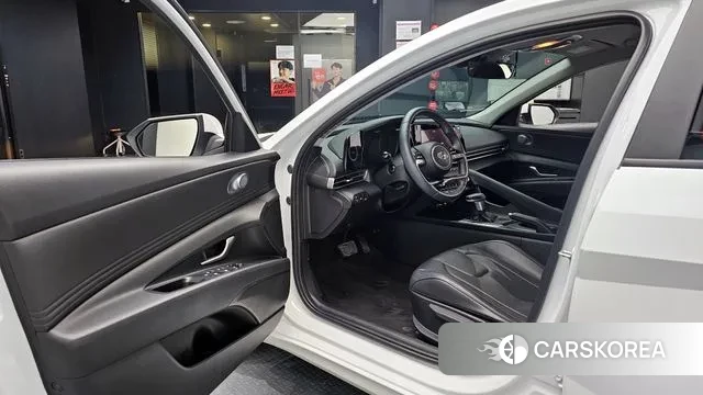 Hyundai Avante (CN7) 2022 Белый из Кореи, фото 2