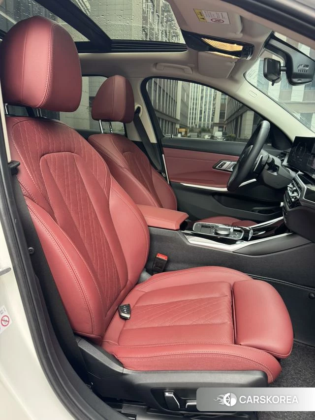 BMW 3 series 2024 Белый из Китая, фото 2