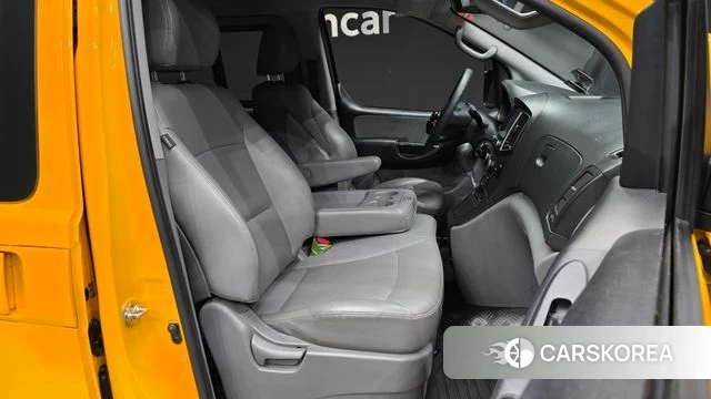 Hyundai The New Grand Starex 2018 Желтый из Кореи, фото 2