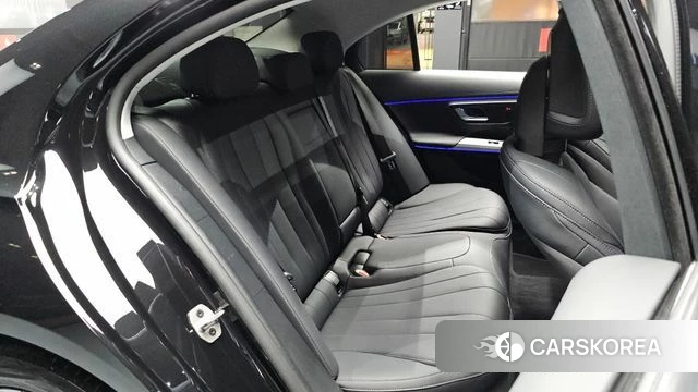 Mercedes-Benz E-Class W214 2025 Черный из Кореи, фото 2
