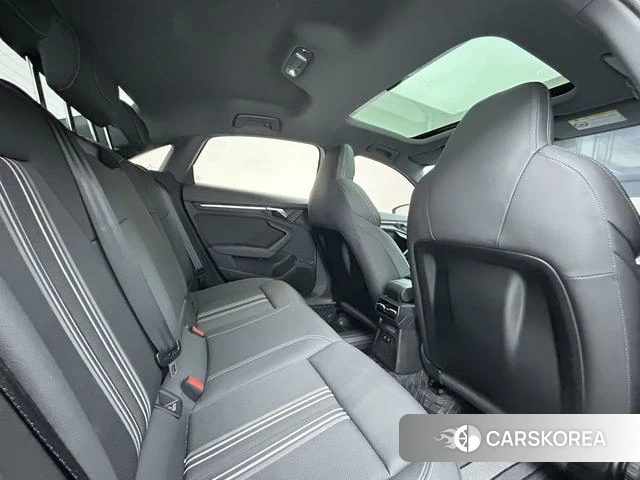 Audi A3 2023 Белый из Китая, фото 2