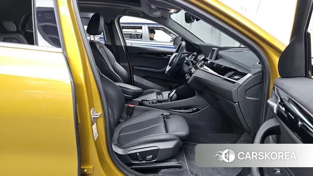 BMW X2 (F39) 2020 Золотой из Кореи, фото 2