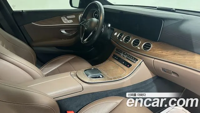 Mercedes-Benz E-Class W213 2021 Черный из Кореи, фото 2