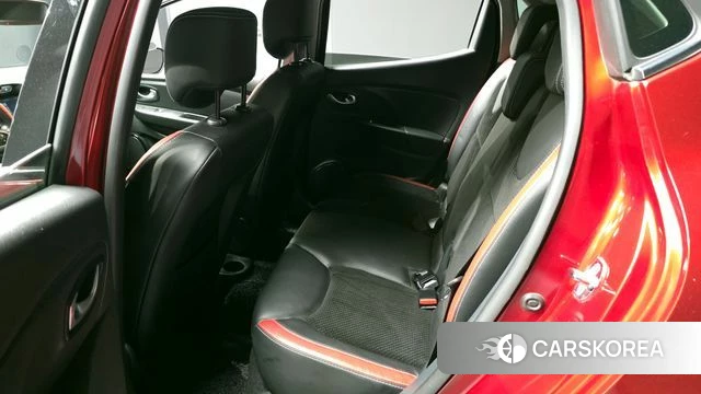 Renault Korea (Samsung) Clio 2019 Красный из Кореи, фото 2