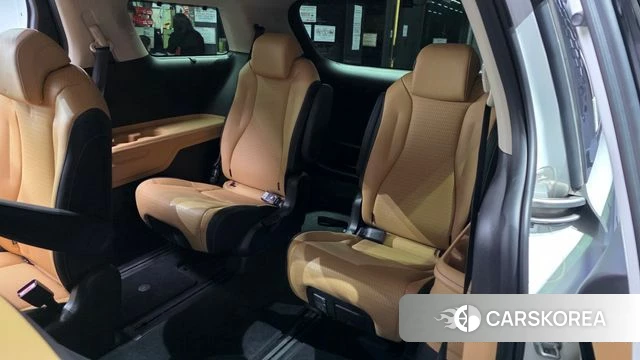 Kia Carnival 4th generation 2023 Черный из Кореи, фото 2