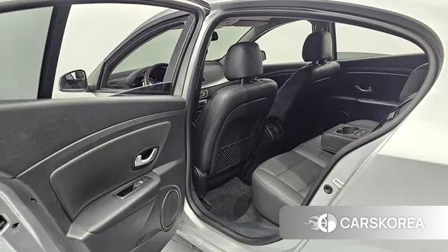 Renault Korea (Samsung) SM3 Neo 2018 Серебристо-серый из Кореи, фото 2