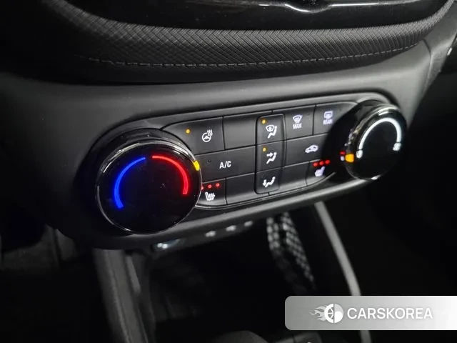 Chevrolet (GM Daewoo) Trailblazer 2021 Белый из Кореи, фото 2