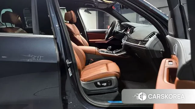 BMW X7 (G07) 2022 Серый из Кореи, фото 2