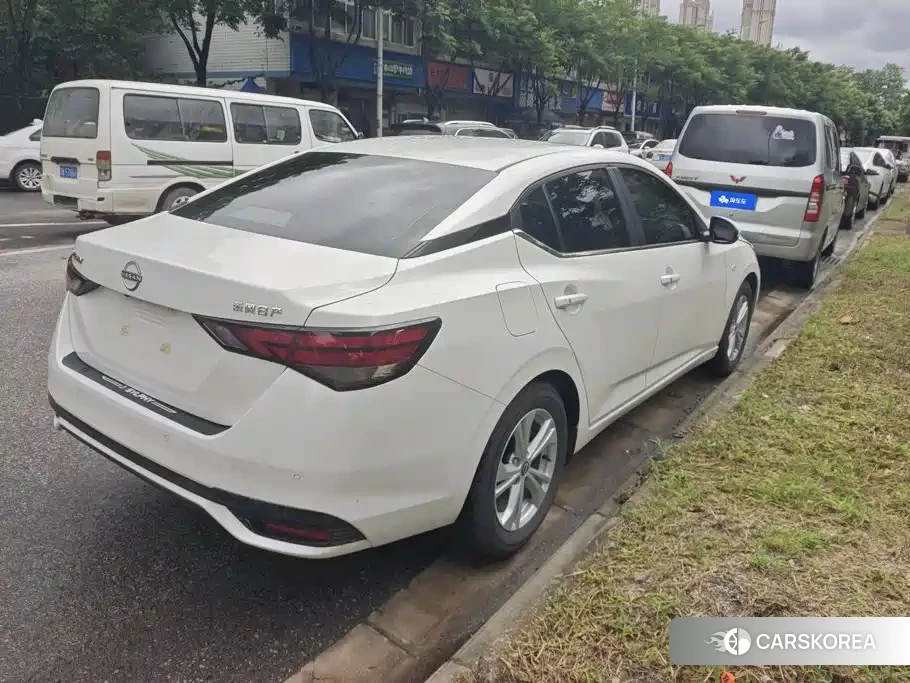 Nissan Sylphy 2026 Белый из Китая, фото 2