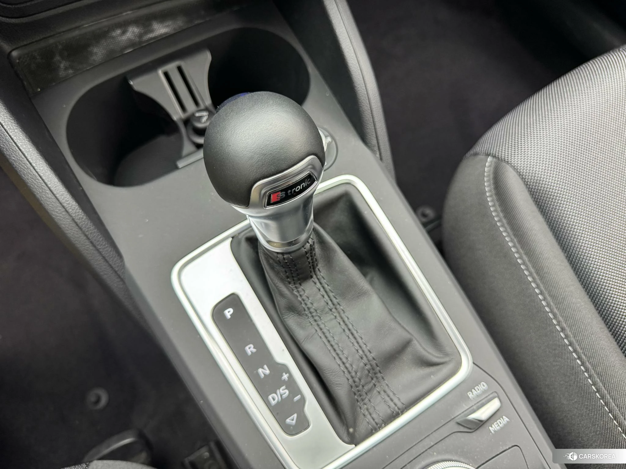 Audi Q2L 2020 Белый из Китая, фото 2