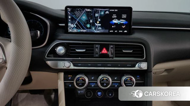 Genesis The New G70 2021 Белый из Кореи, фото 2
