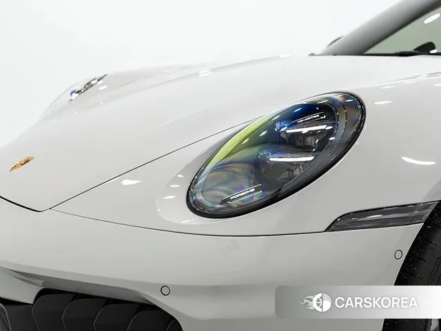 Porsche 911(992) 2025 Жемчужный цвет из Кореи, фото 2