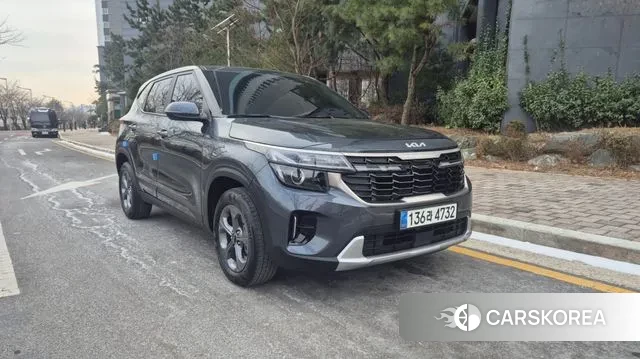 Kia The New Seltos 2023 Серый из Кореи, фото 2