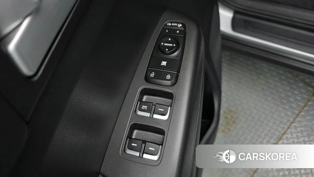 Kia Sportage The Bold 2021 Серебряный из Кореи, фото 2