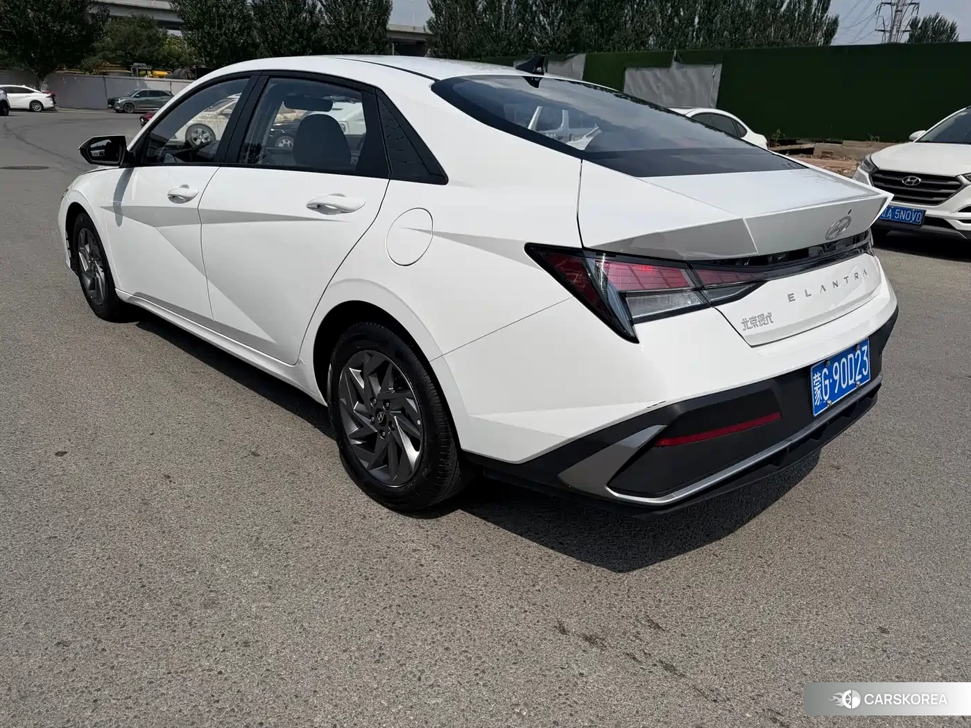 Hyundai Elantra 2024 Белый из Китая, фото 3
