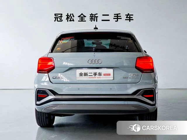Audi Q2L e-tron 2022 Серебристо-серый из Китая, фото 2