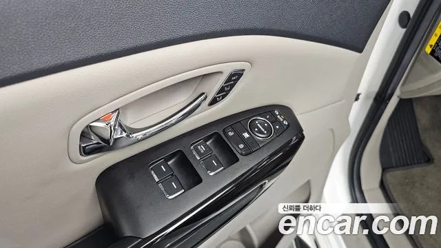 Kia The New Carnival 2018 Белый из Кореи, фото 2
