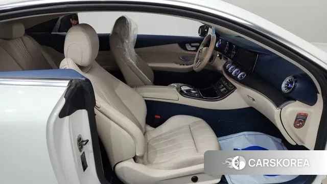 Mercedes-Benz E-Class W213 2019 Белый из Кореи, фото 2