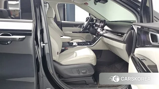 Kia Carnival 4th generation 2021 Черный из Кореи, фото 2