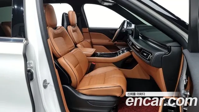 Lincoln Aviator 2nd generation 2021 Белый из Кореи, фото 2