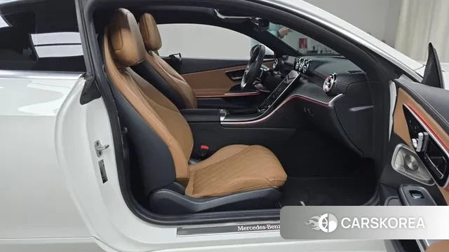 Mercedes-Benz CLE-Class C236 2024 Белый из Кореи, фото 2