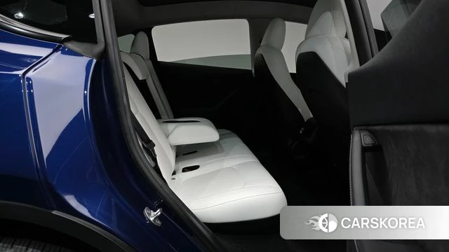 Tesla Model Y 2023 Синий из Кореи, фото 2