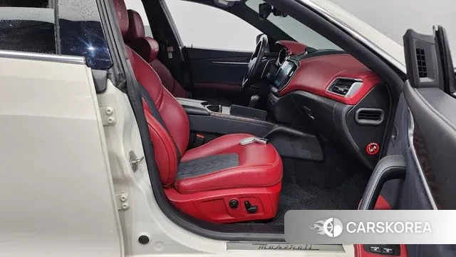 Maserati Ghibli 2018 Белый из Кореи, фото 2