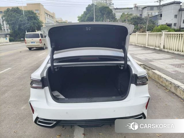 Chery Arrizo 8 2023 Белый из Китая, фото 2