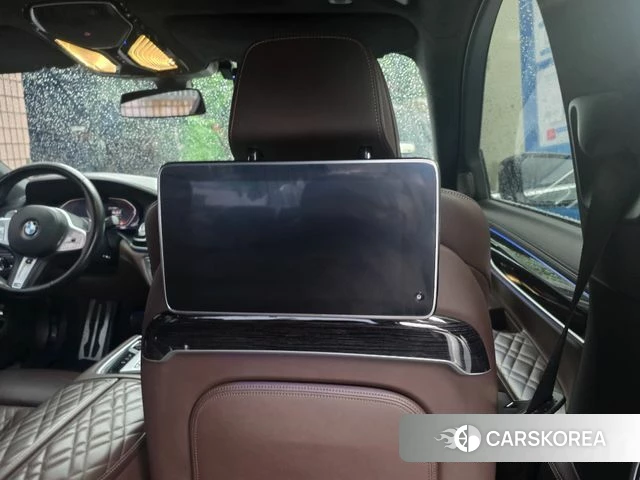 BMW 7 Series (G11) 2021 Черный из Кореи, фото 2