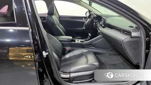 Kia K5 3rd generation 2021 Черный из Кореи, фото 2