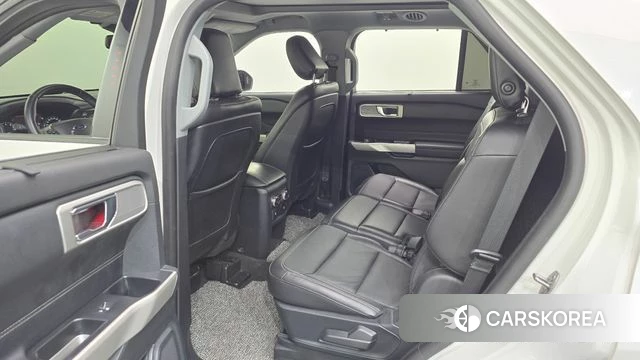 Ford Explorer 6th Generation 2020 Белый из Кореи, фото 2