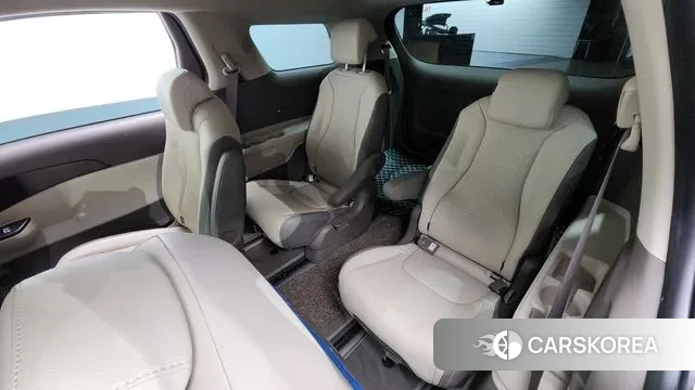 Kia Carnival 4th generation 2023 Белый из Кореи, фото 2